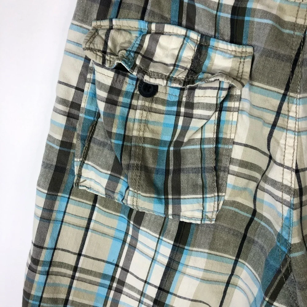 Union Bay blue white black long plaid shorts 32